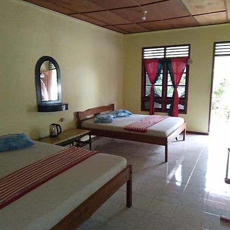 Sibayak Guesthouse Tuk Tuk Kültér fotó