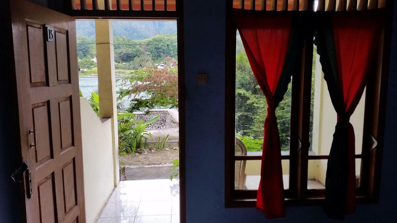 Sibayak Guesthouse Tuk Tuk Kültér fotó